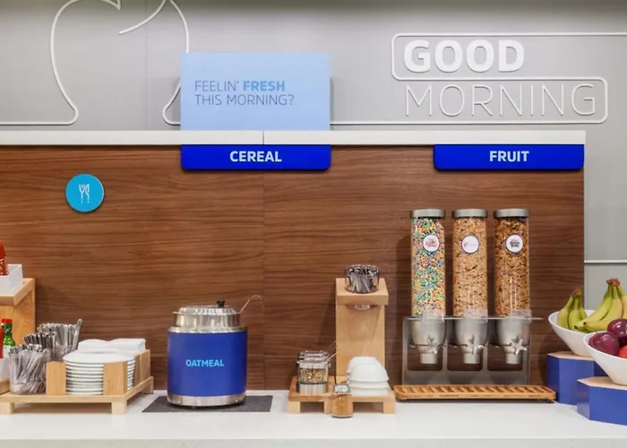 Holiday Inn Express Hotel & Suites Ontario By Ihg